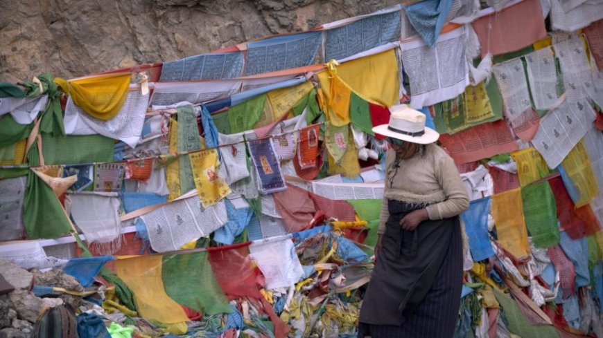 Biden signs legislation urging China to mend ties with Tibet