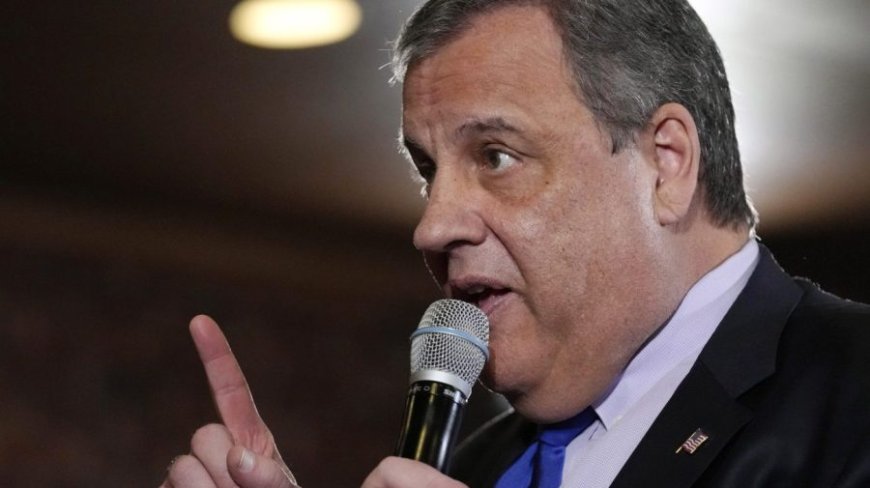 Christie knocks Trump's choice of Vance for VP