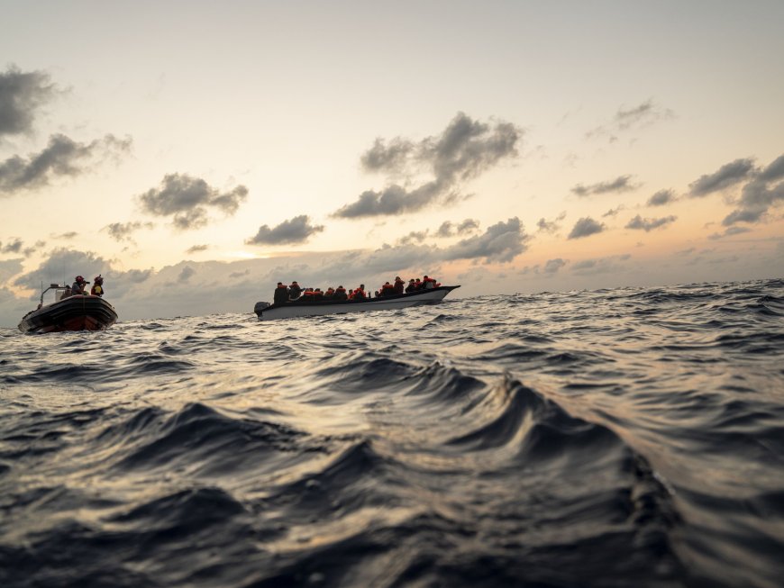 At least 15 killed, dozens missing after boat capsizes off Mauritania