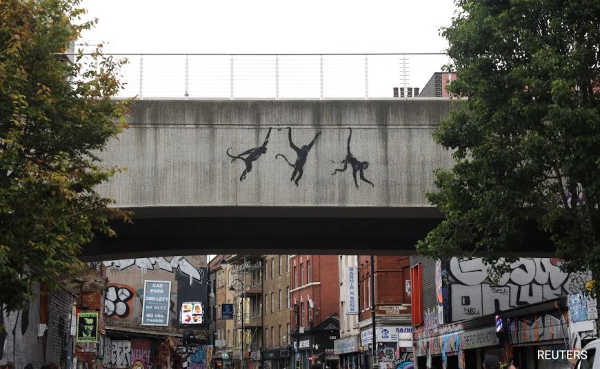 4 New Banksy Murals Depicting Animals Appear In London. What Do They Mean