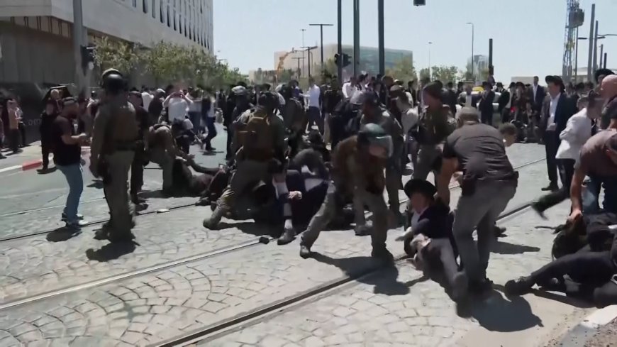 Israeli police beat ultra-Orthodox Jewish protesters to disperse them