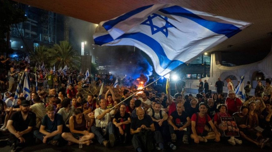 Thousands protest in Israel after hostage deaths