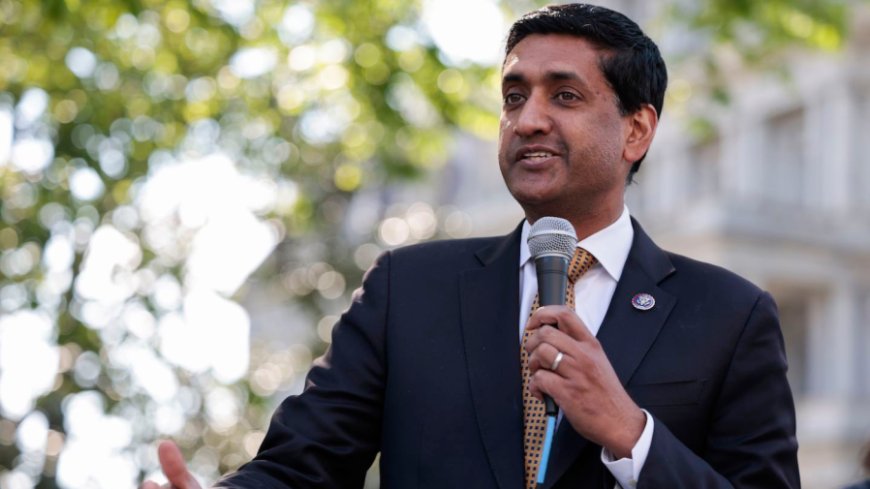 Khanna says he's not 'a fan' of Democrats calling Republicans 'weird'