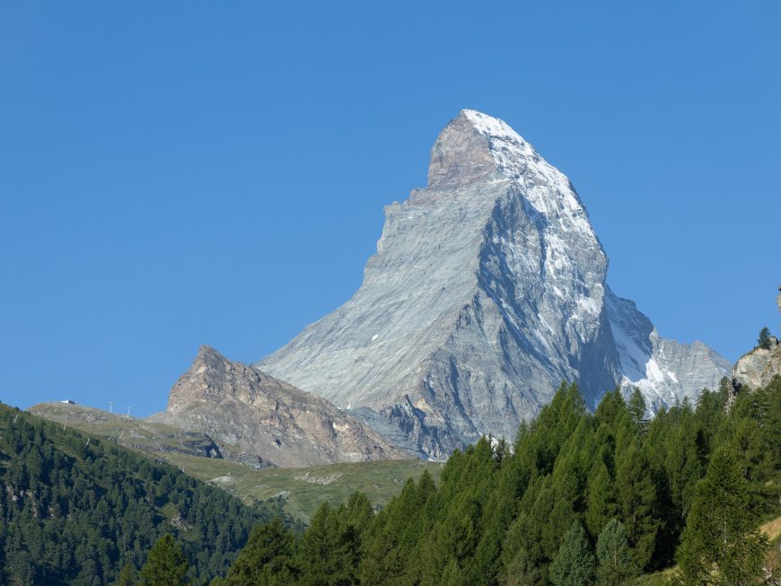 Why are Italy and Switzerland redrawing their Alpine border?